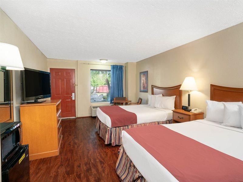 Days Inn By Wyndham Pigeon Forge South Екстер'єр фото